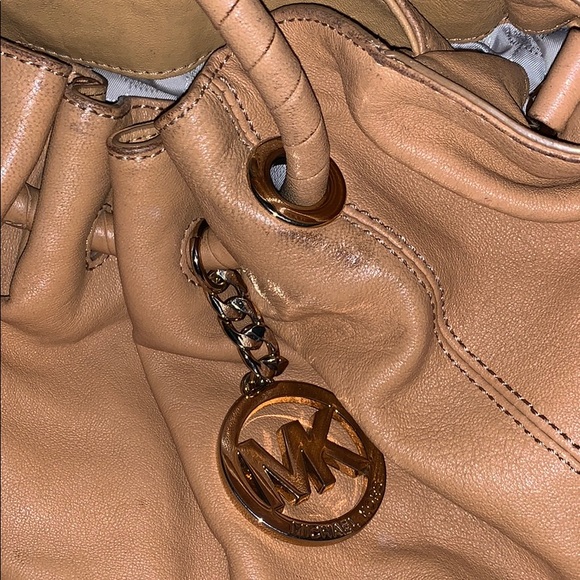 Authentic Michael Kors purse - Picture 5 of 5